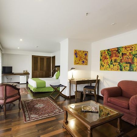 Hotel Emaus Bogota Buitenkant foto
