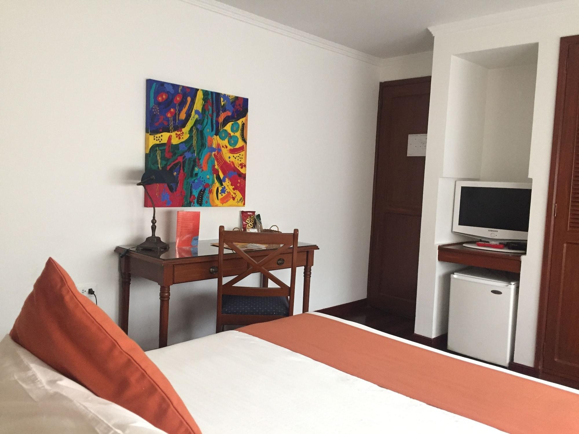 Hotel Emaus Bogota Buitenkant foto