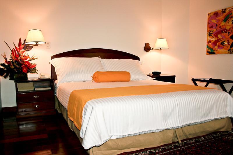 Hotel Emaus Bogota Buitenkant foto