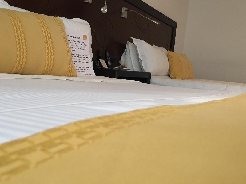 Hotel Emaus Bogota Buitenkant foto