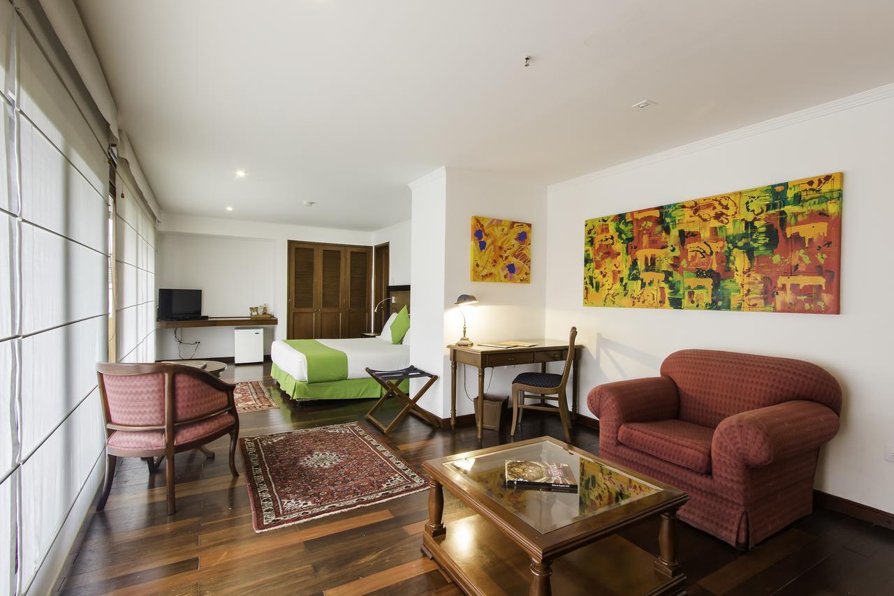 Hotel Emaus Bogota Buitenkant foto