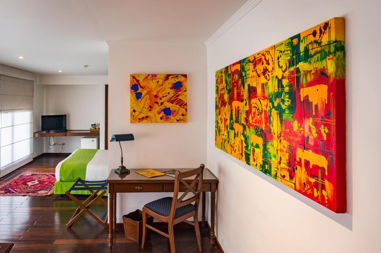 Hotel Emaus Bogota Kamer foto